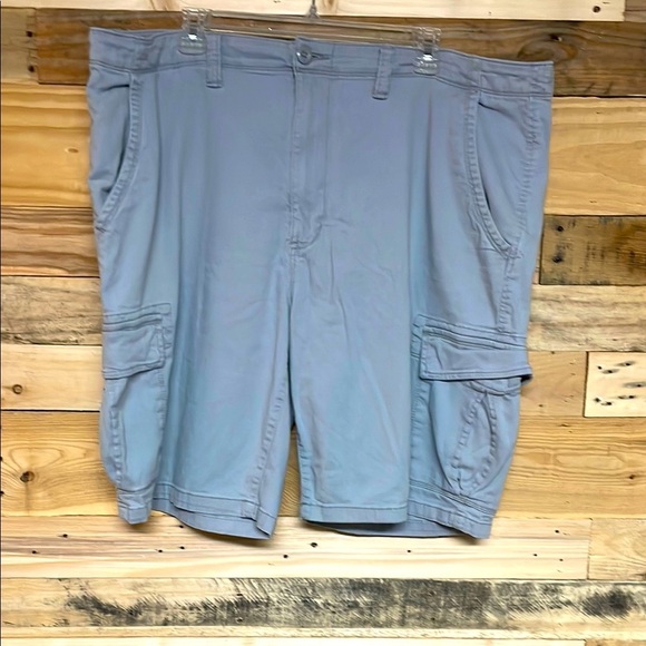 Arizona Jean Co size 42 Classic Fit Gray Cargo Stretchy and Soft Shorts - Picture 1 of 13